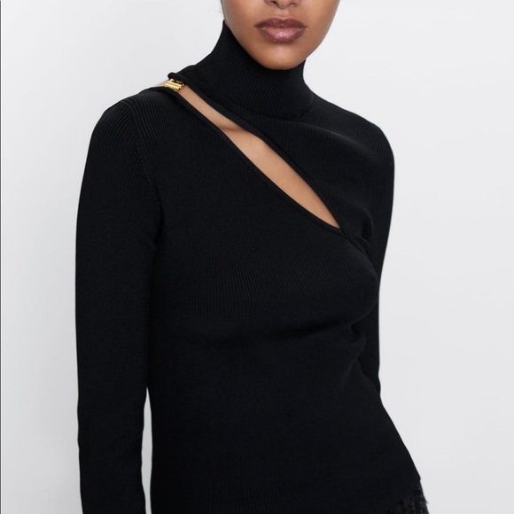 Zara Tops - Cut out top